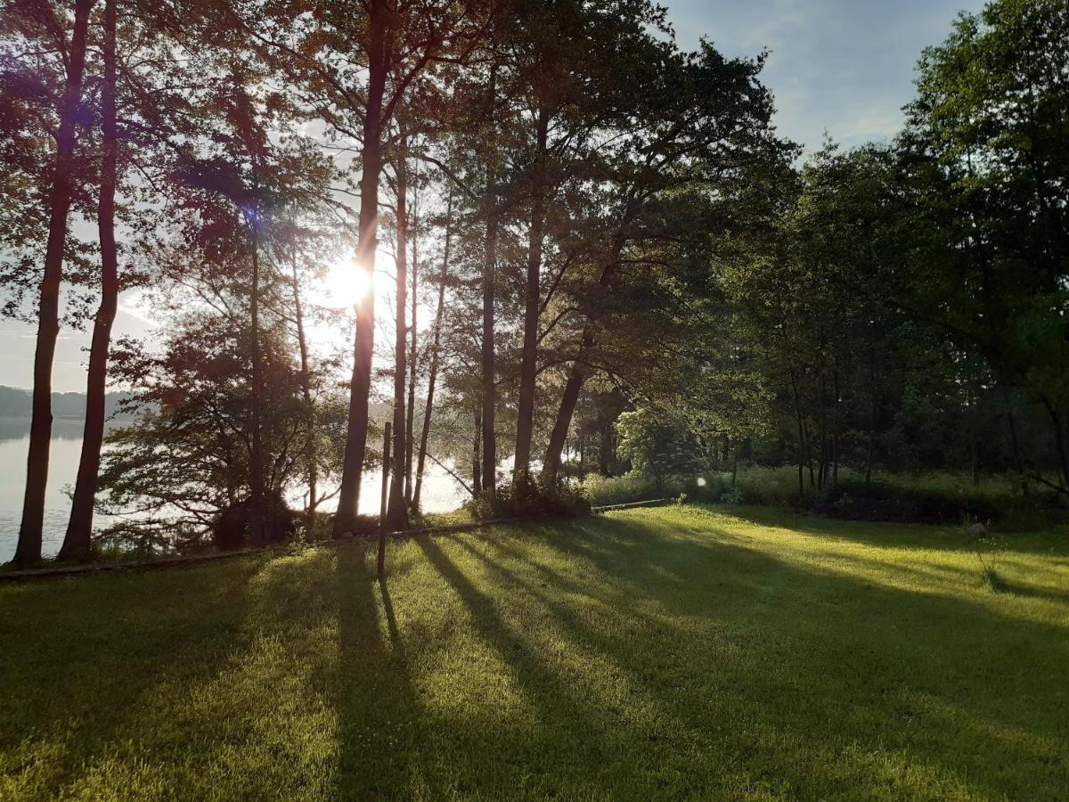 Czarna Jachta - Na Szlaku Legend - - - - - Pokoje Nad Jeziorem Kruklanki Exteriör bild