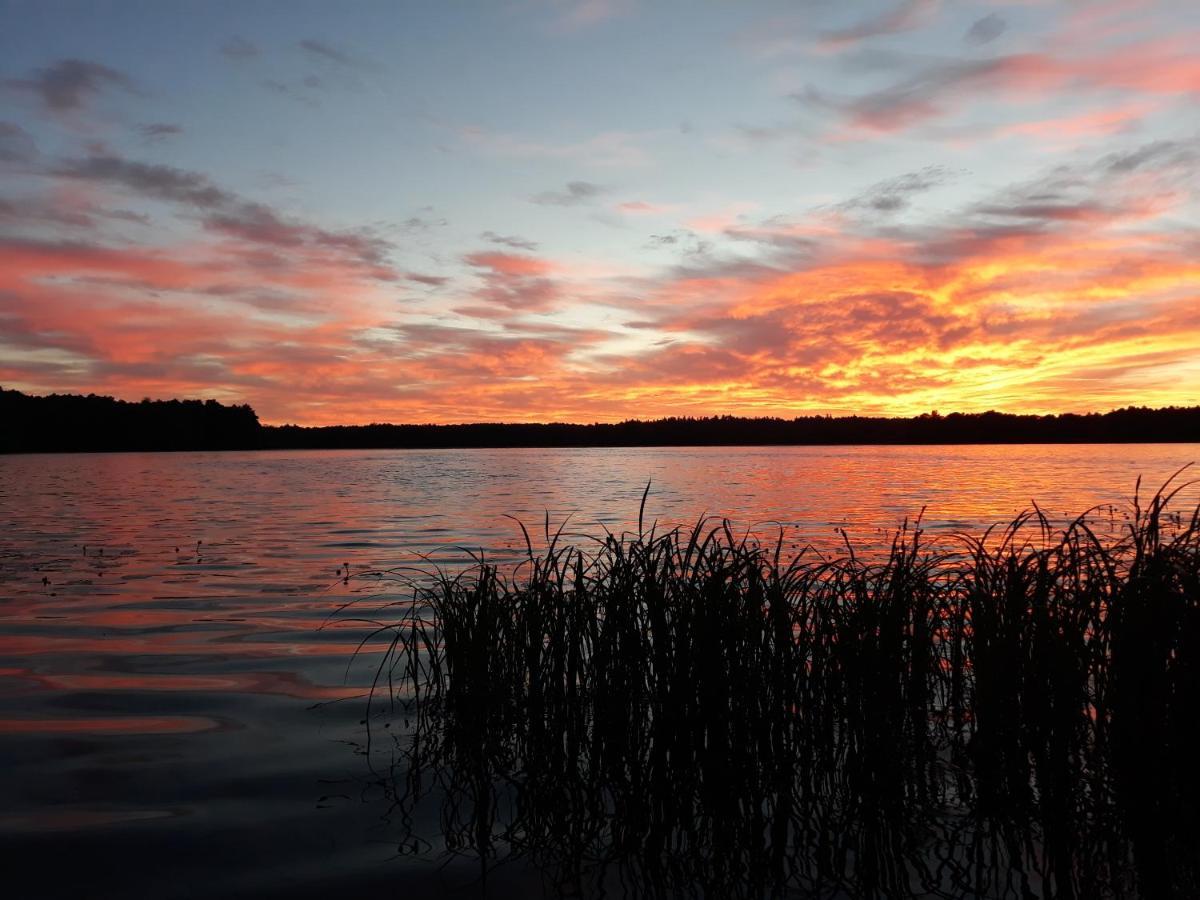 Czarna Jachta - Na Szlaku Legend - - - - - Pokoje Nad Jeziorem Kruklanki Exteriör bild
